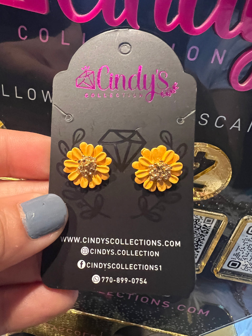 Mini Flower Resin Earrings