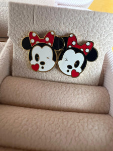 Set de Minnie Mouse incluye los aretes