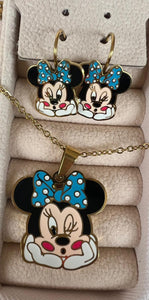 Set de Minnie Mouse en azul incluye los aretes