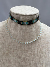 Cargar imagen en el visor de la galería, Crystals Mint Choker
