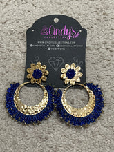 Load image into Gallery viewer, Collection Mi Tierra Hechos a Mano Maxi Royal Blue Earrings
