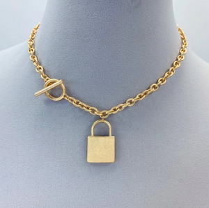 Lock Shape Pendant Necklace