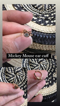 Cargar imagen en el visor de la galería, Mickeyy Ear Cuff
