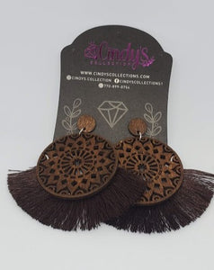 Handmade Woody Tassel Earrings (Brown)