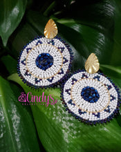 Load image into Gallery viewer, Collection Mi Tierra Hechos a Mano Tiffany Earrings
