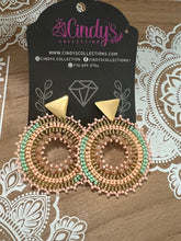 Load image into Gallery viewer, Collection Mi Tierra Hechos a Mano Laura Earrings
