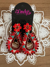 Load image into Gallery viewer, Collection Mi Tierra Rojo seduction Valerie Handmade Earrings
