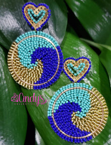 Aretes Tejidos de Corazon Tonalidad Azules con Dorado